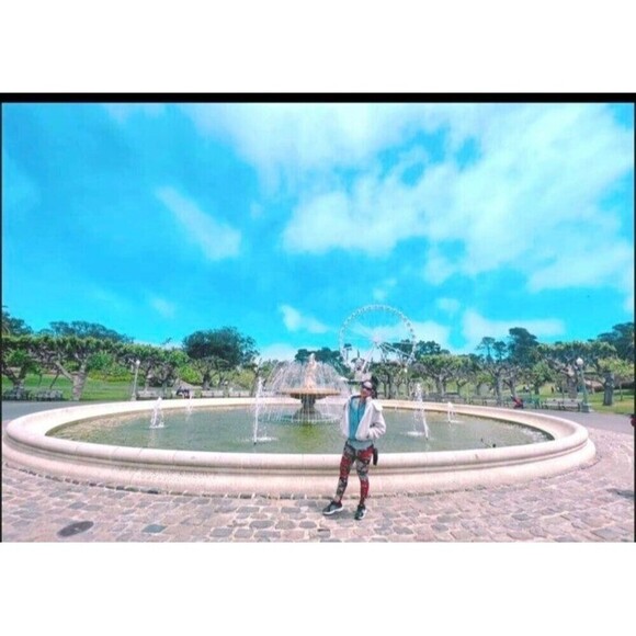 Floral Print Size S/M - Picture 10 of 11